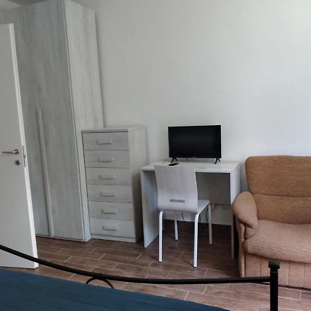 Curti Granda Hotel Rescaldina Екстериор снимка