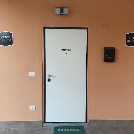 Curti Granda Hotel Rescaldina Екстериор снимка