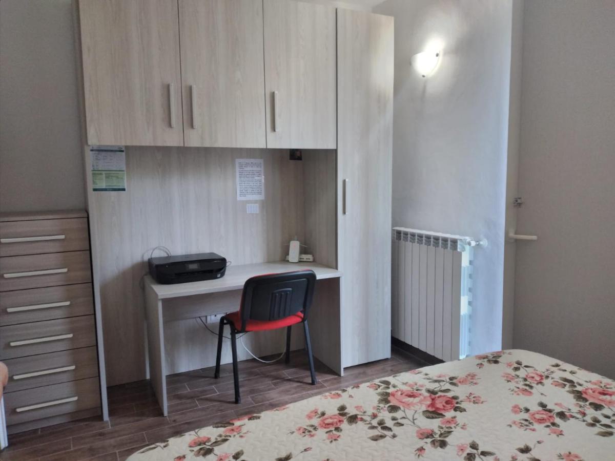 Curti Granda Hotel Rescaldina Екстериор снимка