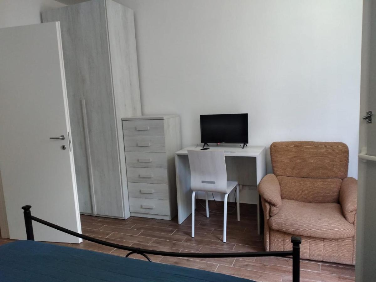Curti Granda Hotel Rescaldina Екстериор снимка