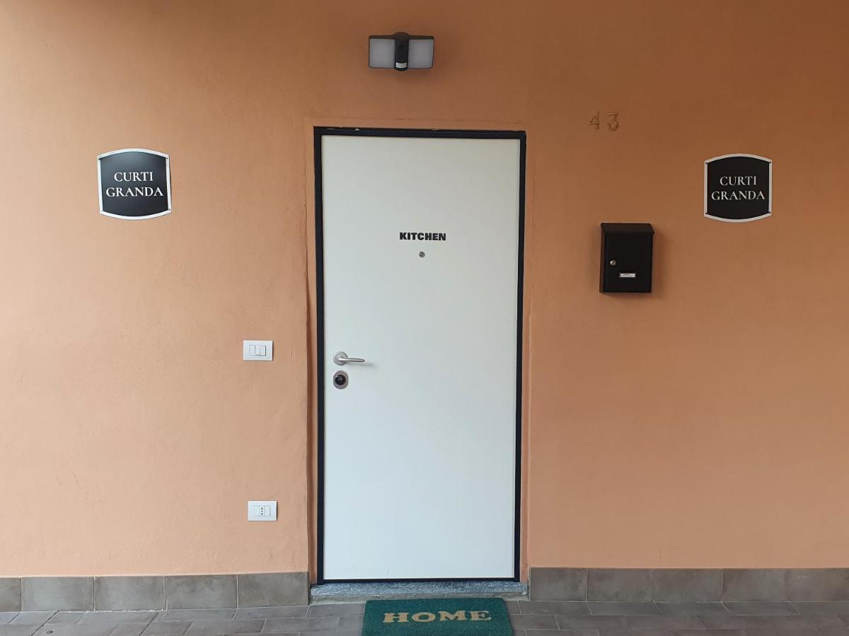 Curti Granda Hotel Rescaldina Екстериор снимка