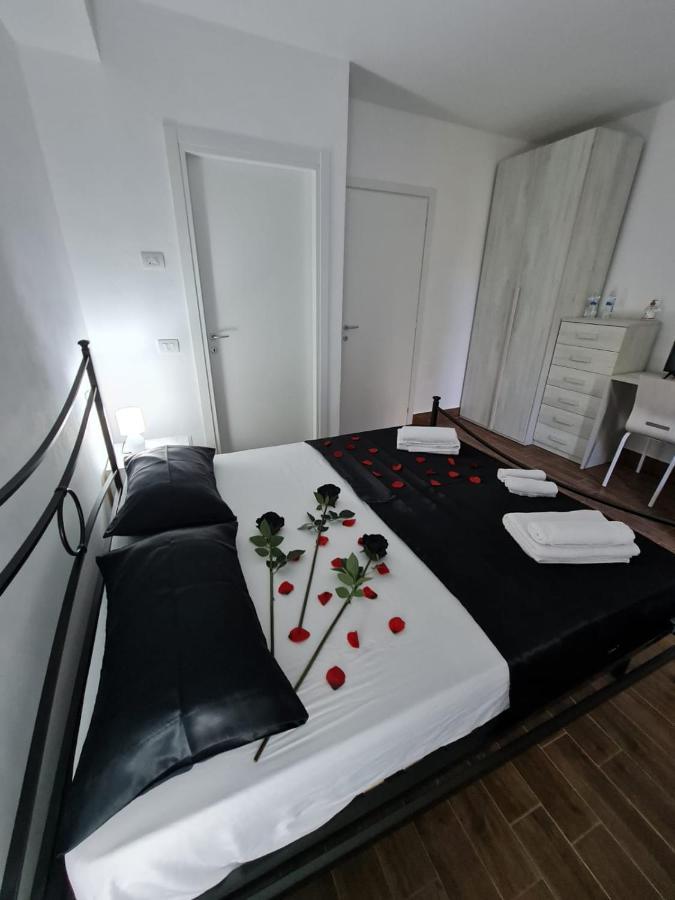 Curti Granda Hotel Rescaldina Екстериор снимка
