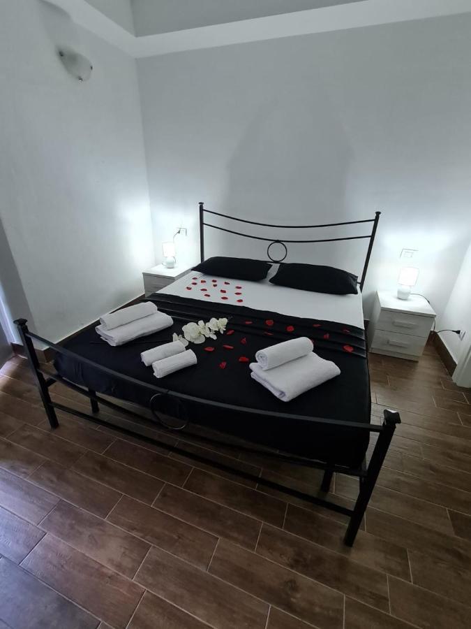 Curti Granda Hotel Rescaldina Екстериор снимка