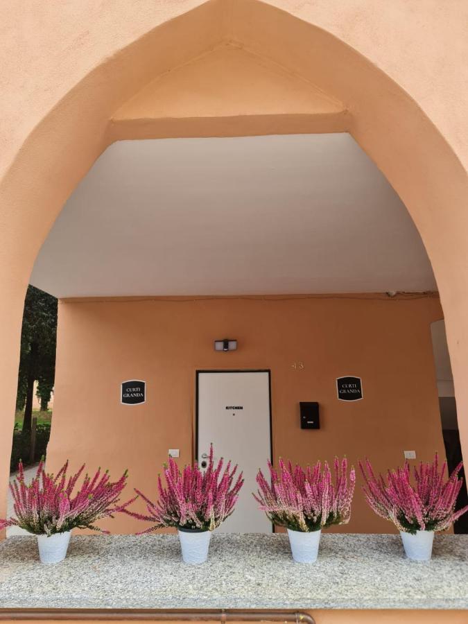 Curti Granda Hotel Rescaldina Екстериор снимка